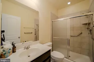 2823 Trotter Park Ln, Lanham, MD 20706 - Photo 36