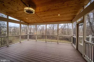 2823 Trotter Park Ln, Lanham, MD 20706 - Photo 44