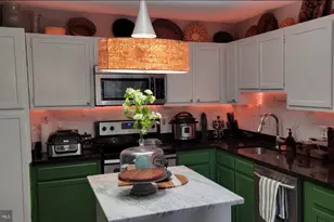 4657 Deepwood Ct, Bowie, MD 20720 - Photo 10