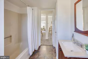 1404 Pacific Ave, Capitol Heights, MD 20743 - Photo 18