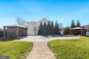 10111 Georgian Ln, Upper Marlboro, MD 20772 - Photo 56