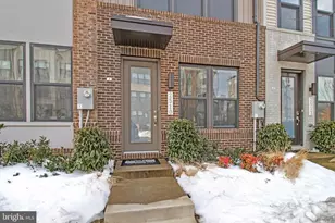 2510 Emerald Branch Dr, Hyattsville, MD 20782 - Photo 2