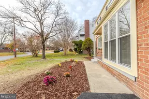 2602 Fox St, Hyattsville, MD 20783 - Photo 2