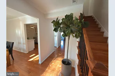 8012 Lakecrest Drive, Greenbelt, MD 20770 - Photo 4