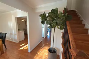 8012 Lakecrest Dr, Greenbelt, MD 20770 - Photo 4