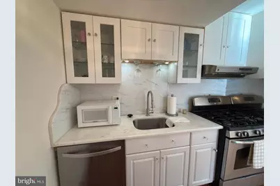 8012 Lakecrest Drive, Greenbelt, MD 20770 - Photo 10