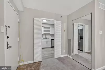 9200 Edwards Way #811, Hyattsville, MD 20783 - Photo 4