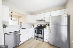 2901 Henson Bridge Terrace, Fort Washington, MD 20744 - Photo 2