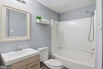 404 Shady Glen Drive, Capitol Heights, MD 20743 - Photo 24