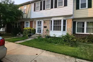 4126 Hanson Oaks Dr, Hyattsville, MD 20784 - Photo 4