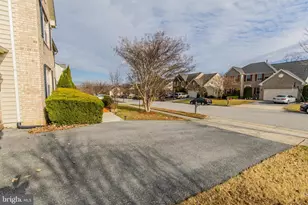 13400 Oaklands Manor Dr, Laurel, MD 20708 - Photo 54