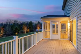 13400 Oaklands Manor Dr, Laurel, MD 20708 - Photo 2