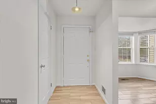 7308 Frankfort Ct, Greenbelt, MD 20770 - Photo 2