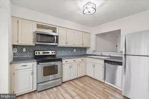 7308 Frankfort Ct, Greenbelt, MD 20770 - Photo 4