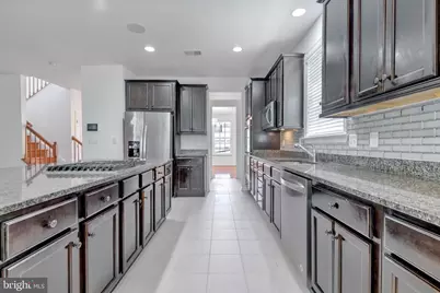 8008 Hubble, Glenn Dale, MD 20769 - Photo 10