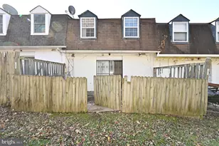 1825 Village Green Dr, Hyattsville, MD 20785 - Photo 34