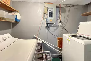 610 Hampton Dr, Oxon Hill, MD 20745 - Photo 12