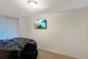 610 Hampton Dr, Oxon Hill, MD 20745 - Photo 10