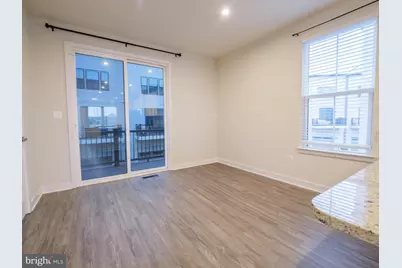 2828 Arts Boulevard, Suitland, MD 20746 - Photo 4