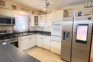 6612 Hillwood Dr, Riverdale, MD 20737 - Photo 2