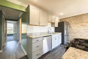 3327 Huntley Sq Dr, Temple Hills, MD 20748 - Photo 4