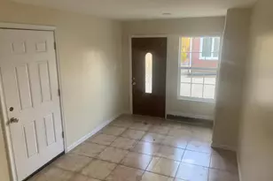 6417 Knollbrook Dr, Hyattsville, MD 20783 - Photo 4