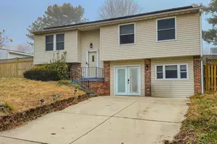 12604 Applecross Dr, Clinton, MD 20735 - Photo 2