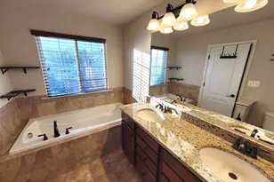 8 Cindy Ln, Capitol Heights, MD 20743 - Photo 26