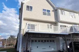 8 Cindy Ln, Capitol Heights, MD 20743 - Photo 2