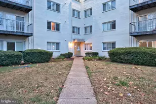 5601 Parker House Terrace, Hyattsville, MD 20782 - Photo 2