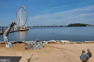 145 Riverhaven Dr, Oxon Hill, MD 20745 - Photo 4