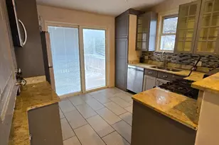 3800 Parkwood St, Brentwood, MD 20722 - Photo 4