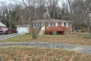 5004 Meadowbrook Dr, Suitland, MD 20746 - Photo 1