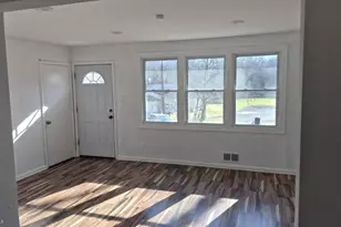 5004 Meadowbrook Dr, Suitland, MD 20746 - Photo 2