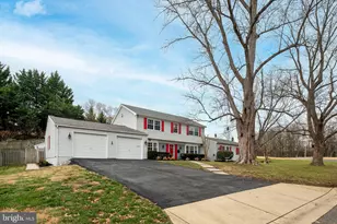 13001 Beechtree Ln, Bowie, MD 20715 - Photo 4