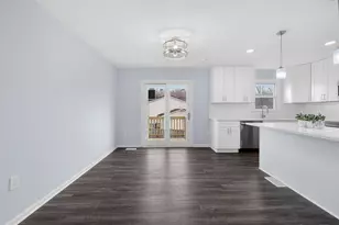 201 Royal Oak Cir, Hyattsville, MD 20785 - Photo 10