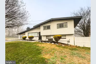 6005 Middleton Lane, Temple Hills, MD 20748 - Photo 2