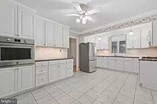 12707 Beaverdale Ln, Bowie, MD 20715 - Photo 12