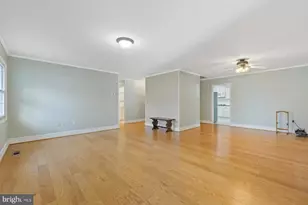 12707 Beaverdale Ln, Bowie, MD 20715 - Photo 6