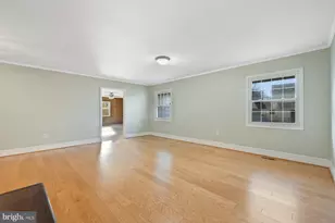 12707 Beaverdale Ln, Bowie, MD 20715 - Photo 4