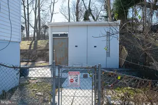 8611 Reicher St, Landover, MD 20785 - Photo 38