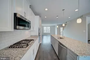 2714 Pinebrook Rd, Landover, MD 20785 - Photo 6