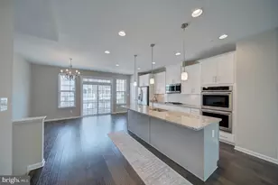 2714 Pinebrook Rd, Landover, MD 20785 - Photo 2