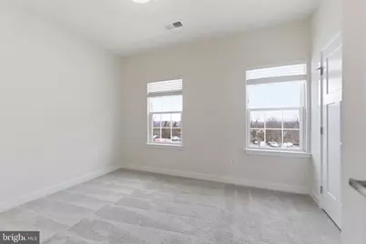 4901 Crest View Drive, Hyattsville, MD 20782 - Photo 12