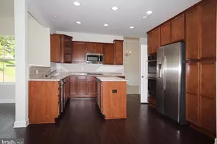 5906 Hunt Weber Dr, Clinton, MD 20735 - Photo 8