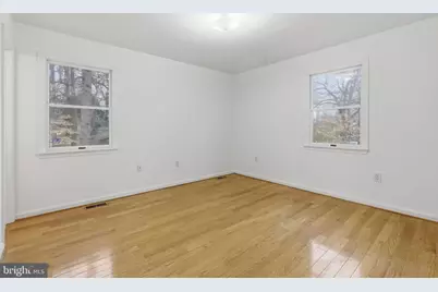 4904 Hollywood Road, College Park, MD 20740 - Photo 12
