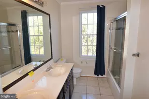 15913 N Thames Ct, Accokeek, MD 20607 - Photo 18