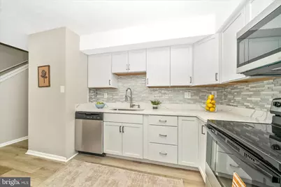 7411 Shady Glen Terrace, Capitol Heights, MD 20743 - Photo 6