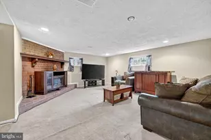 1910 Kent Village Dr, Hyattsville, MD 20785 - Photo 16