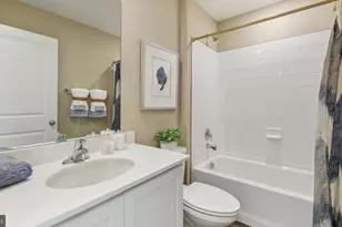 5221 Manor Park Dr, Upper Marlboro, MD 20772 - Photo 20